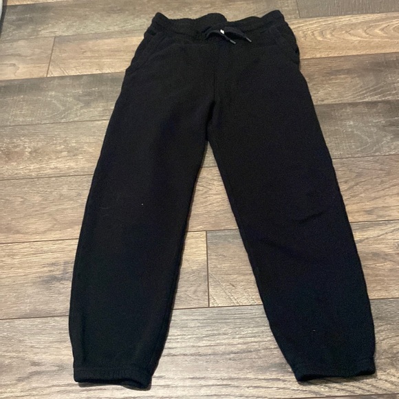 old navy black toe up sweats size L (10-12) (kids sizing) - Picture 1 of 4